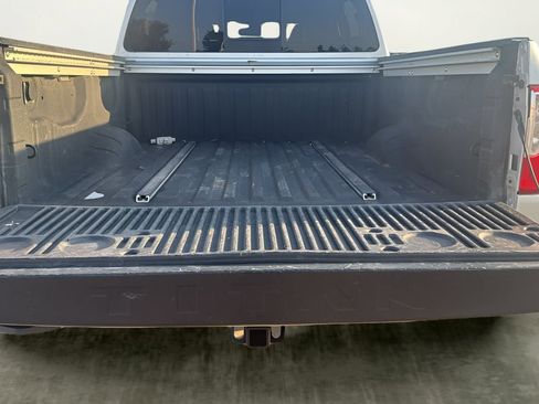 Used 2019 Nissan Titan PRO-4X w/ Pro-4x Convenience Package image 28