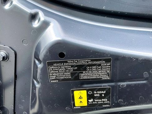 Certified 2026 Volvo XC60 B5 Plus w/ Climate Package image 31