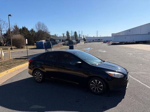 Used 2018 Ford Focus S image 7