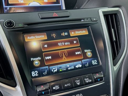 Used 2016 Acura TLX V6 image 19