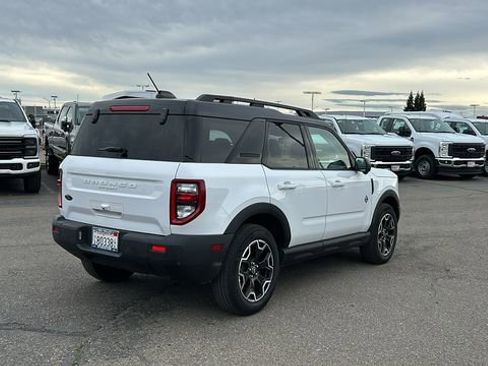 Used 2025 Ford Bronco Sport Outer Banks w/ Outer Banks Tech Package+ image 3
