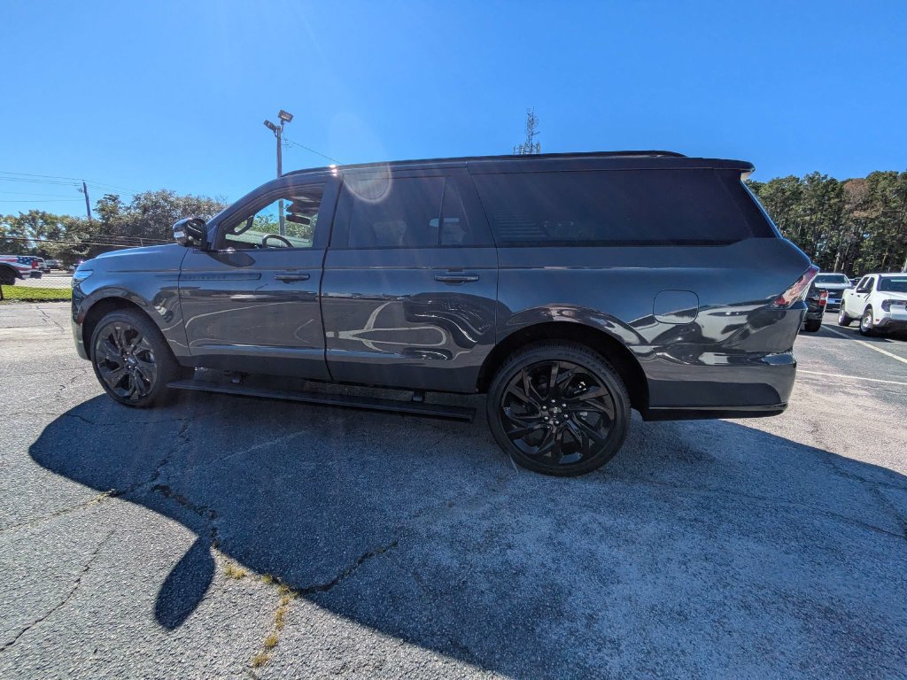 New 2027 Lincoln Navigator L Black Label AWD/4WD image 7
