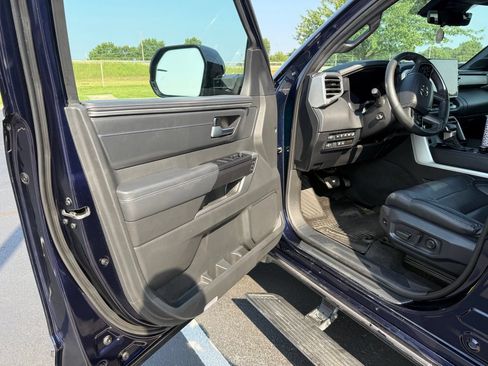 Used 2025 Toyota Tundra Platinum AWD/4WD image 10