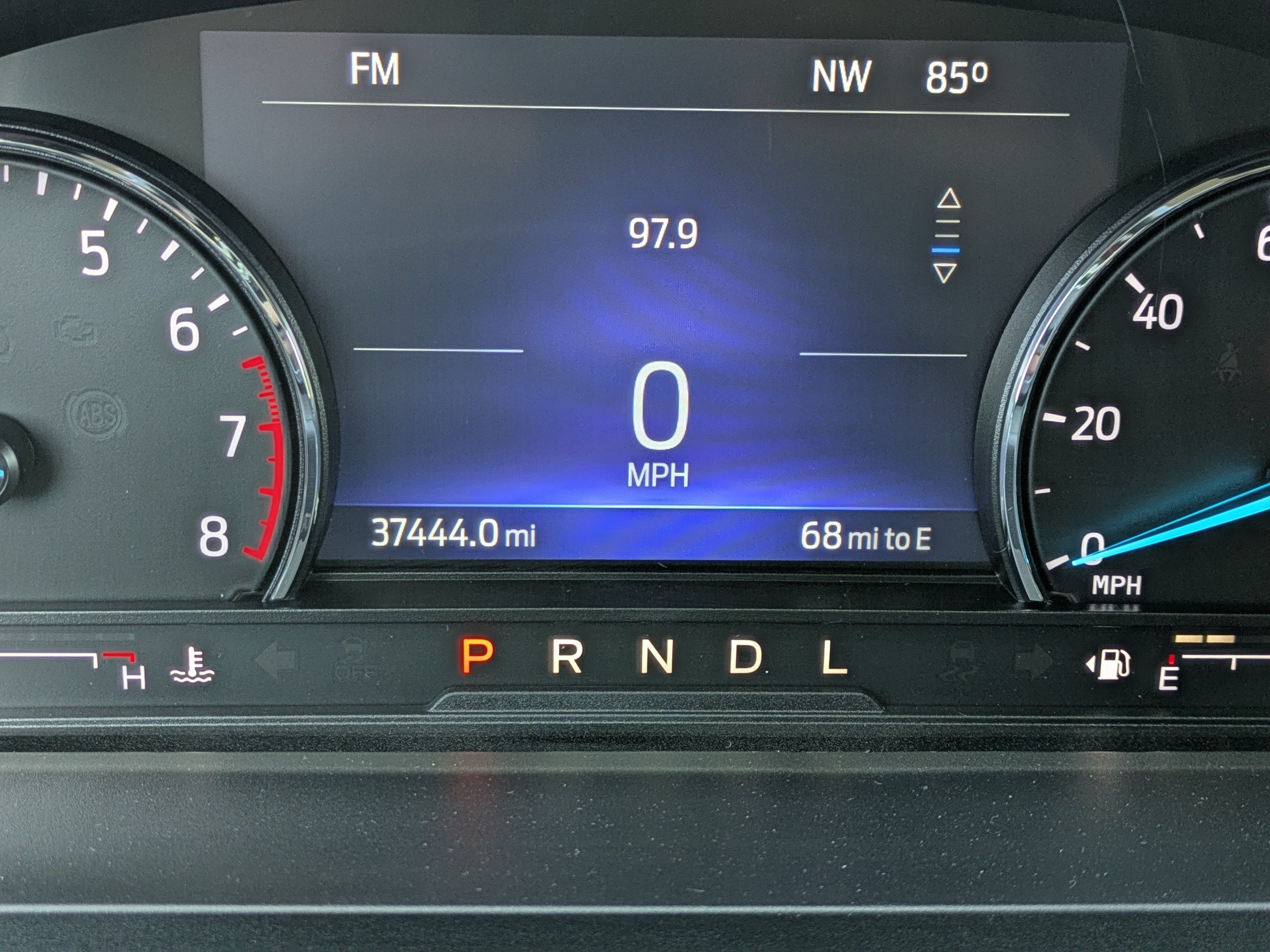 Used 2022 Ford Explorer XLT w/ Equipment Group 202A AWD/4WD image 25