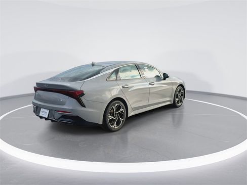 Used 2025 Kia K5 GT-Line image 8