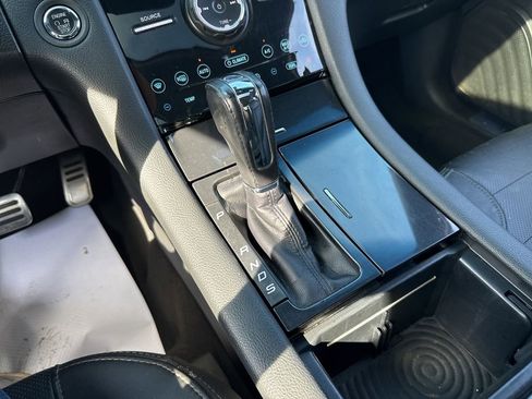 Used 2018 Ford Taurus SHO w/ Driver Assist Package image 40