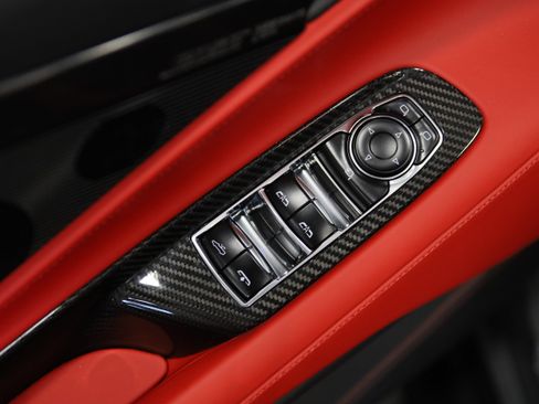 Used 2024 Chevrolet Corvette Z06 RWD image 17