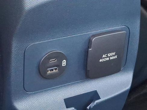 Certified 2024 Ford Maverick XLT w/ XLT Luxury Package image 11