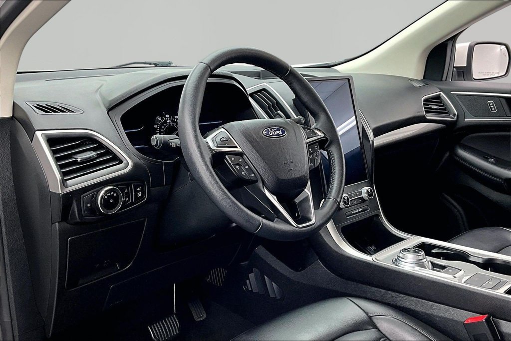 Certified 2024 Ford Edge SEL w/ Convenience Package AWD/4WD image 14