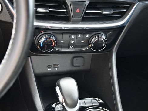Used 2024 Buick Encore GX Sport Touring FWD image 31