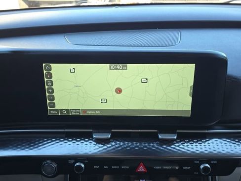 Used 2024 Kia Carnival SX Prestige image 33