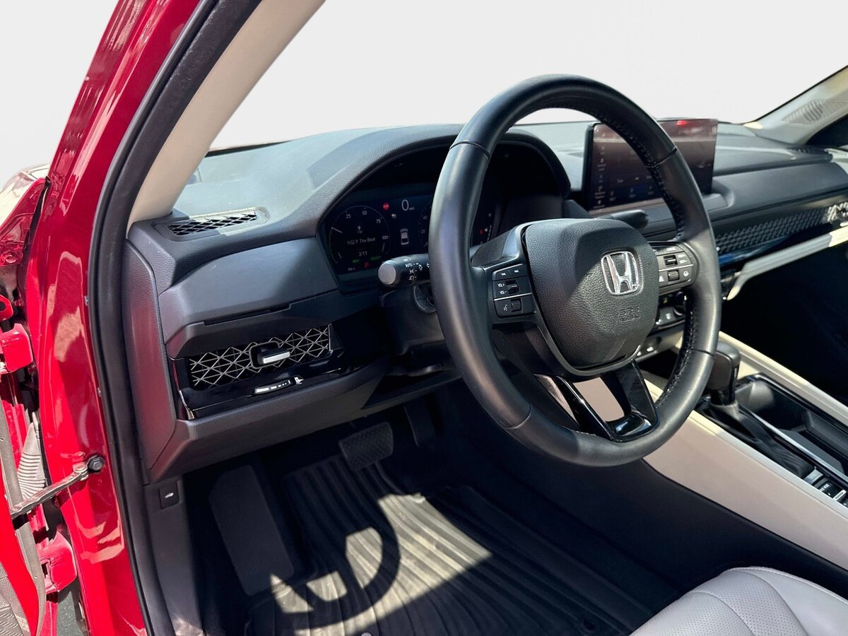 Used 2024 Honda Accord EX-L image 18
