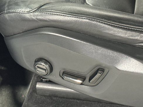 Used 2022 Volvo XC90 T5 Momentum image 17