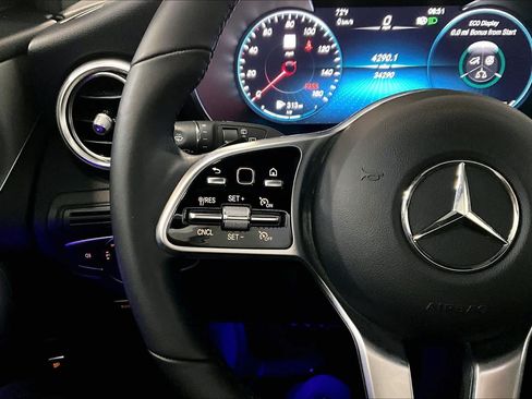 Used 2022 Mercedes-Benz GLC 300 4MATIC image 24