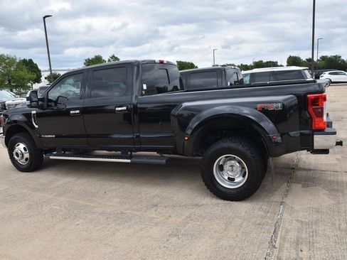 Used 2018 Ford F350 Lariat w/ Lariat Ultimate Package AWD/4WD image 9