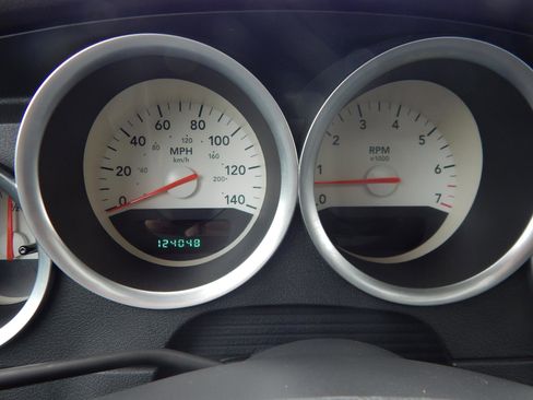 Used 2007 Dodge Magnum SXT image 23