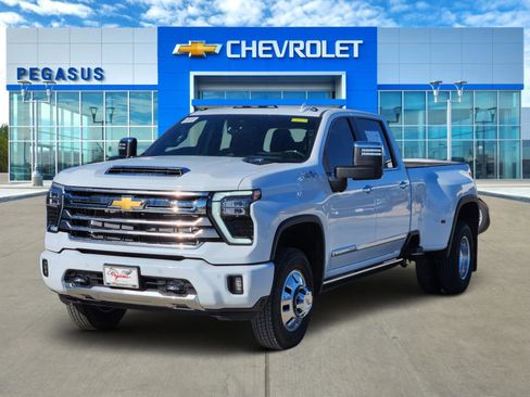New 2026 Chevrolet Silverado 3500 High Country w/ Technology Package image 2