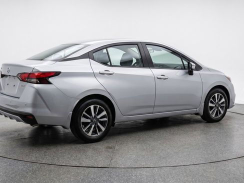 Used 2025 Nissan Versa SV FWD image 9