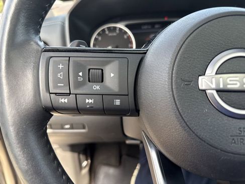 Certified 2022 Nissan Rogue SL AWD/4WD image 23