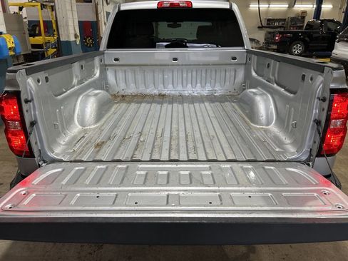 Used 2018 Chevrolet Silverado 1500 LT w/ All Star Edition image 6