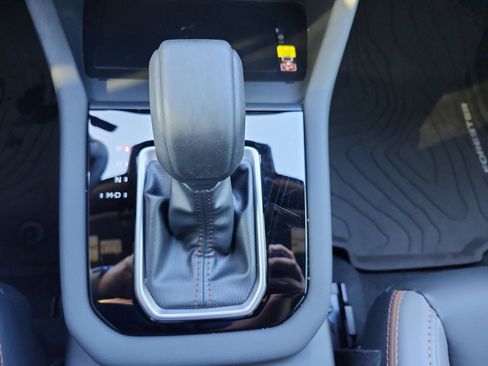 Used 2025 Subaru Forester Sport image 20