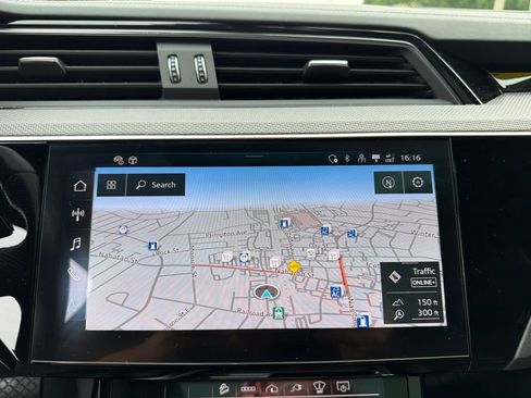 Used 2023 Audi e-tron S Prestige AWD/4WD image 25