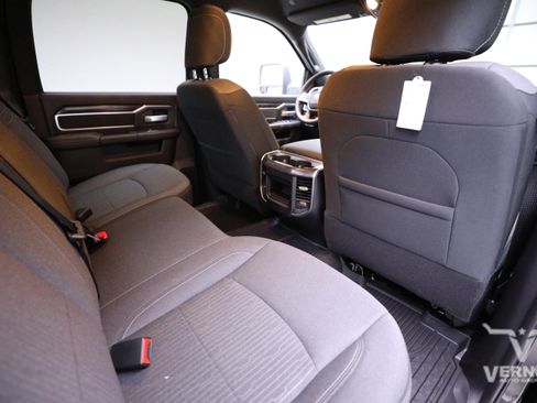 Used 2024 RAM 2500 Big Horn w/ Night Edition image 12