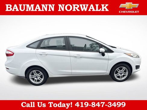 Used 2017 Ford Fiesta SE FWD image 12