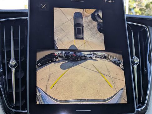 New 2026 Volvo XC60 B5 Ultra w/ Protection Package Premier image 30