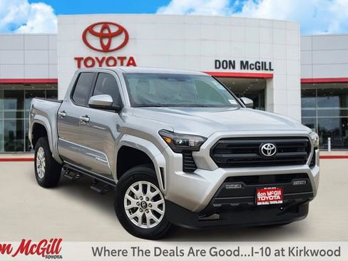 Certified 2025 Toyota Tacoma SR5 image 1