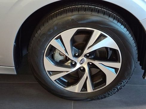 Certified 2025 Subaru Legacy Premium AWD/4WD image 8