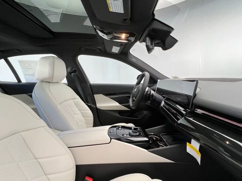 New 2026 BMW 530i 530i w/ Premium Package image 6