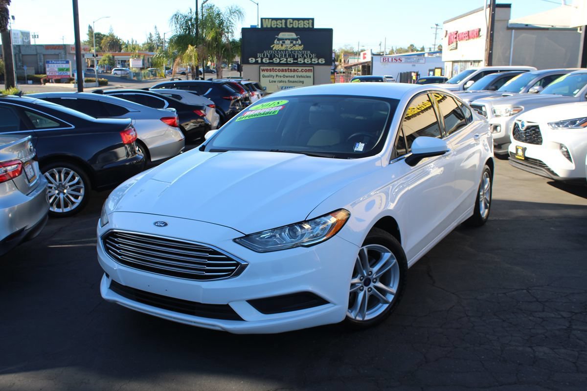 Used 2018 Ford Fusion SE FWD image 33