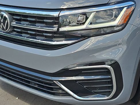 Used 2022 Volkswagen Atlas Cross Sport SEL R-Line image 35