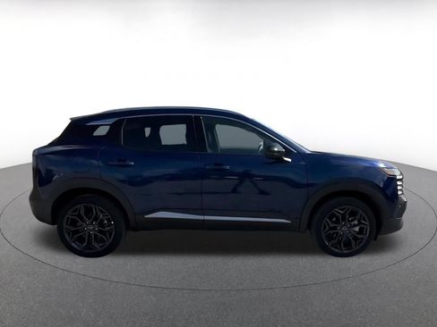 Used 2026 Nissan Kicks SR AWD/4WD image 15