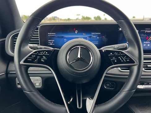 Used 2025 Mercedes-Benz GLE 350 4MATIC image 26