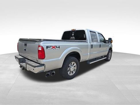 Used 2011 Ford F250 XLT w/ XLT Premium Pkg AWD/4WD image 11