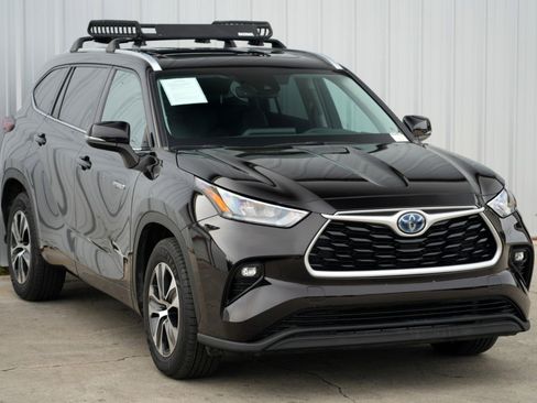 Used 2020 Toyota Highlander XLE image 53