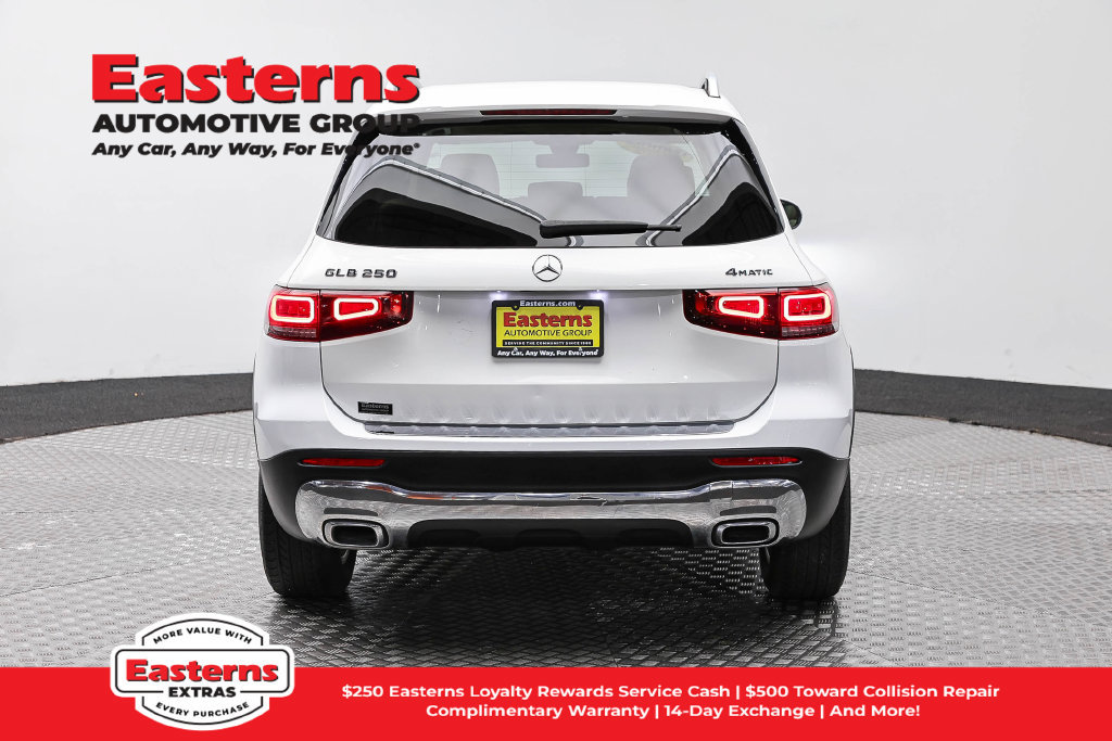 Used 2022 Mercedes-Benz GLB 250 4MATIC w/ Premium Package Lite image 6