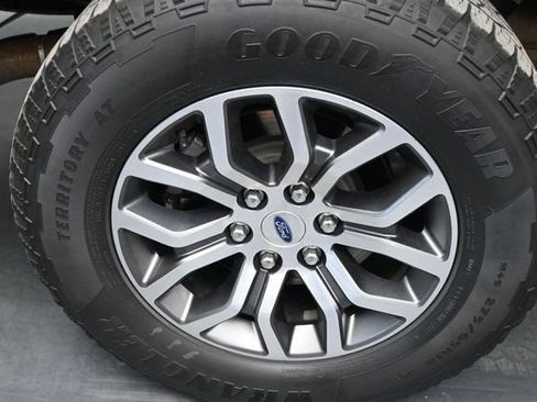 Used 2021 Ford F150 Lariat w/ Tow Technology Package AWD/4WD image 12