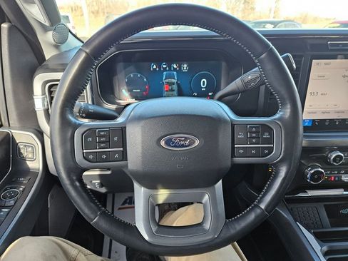 Used 2024 Ford F250 Lariat w/ Chrome Package image 12