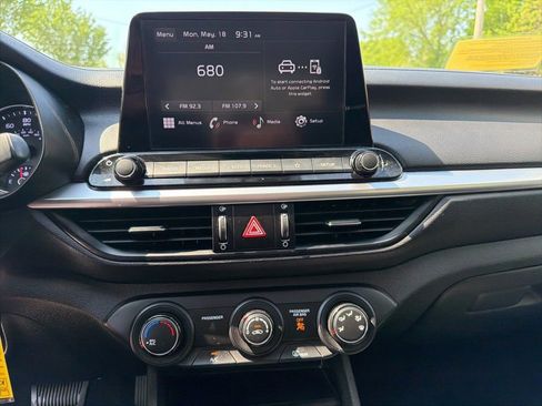 Used 2023 Kia Forte LXS FWD image 19