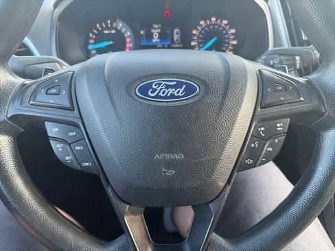 Used 2018 Ford Edge SE FWD image 23