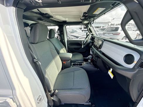 New 2026 Jeep Gladiator Sport image 31