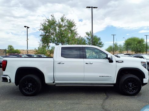 Used 2023 GMC Sierra 1500 Denali w/ Technology Package AWD/4WD image 7