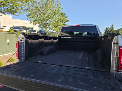 Used 2020 Ford F150 XLT w/ Trailer Tow Package AWD/4WD image 18