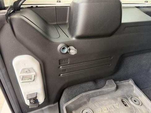 Used 2025 Jeep Wrangler Unlimited Sport AWD/4WD image 26