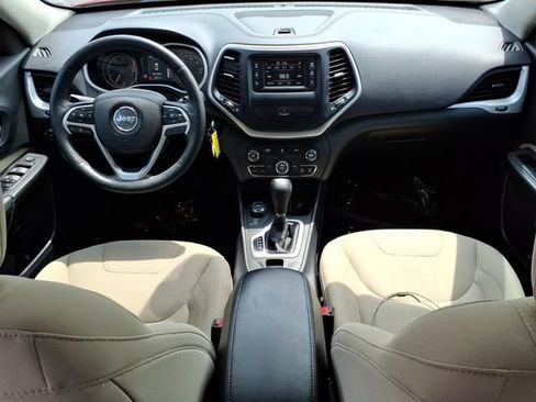 Used 2016 Jeep Cherokee Latitude w/ Cold Weather Group AWD/4WD image 12