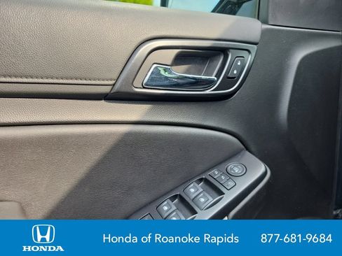 Used 2020 Chevrolet Tahoe LT w/ Luxury Package AWD/4WD image 10