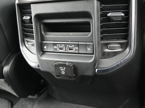 Used 2026 RAM 1500 Laramie AWD/4WD image 9